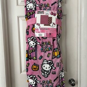 Hello Kitty Pink Halloween Throw Blanket